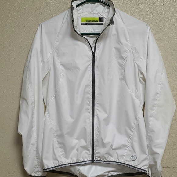 Novara Bike Riding Wind Breaker White size M